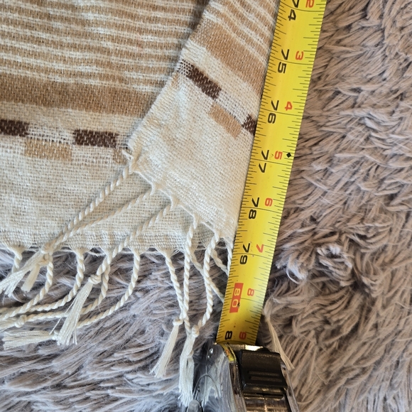 H&M Aztec Print Scarf - Picture 5 of 12